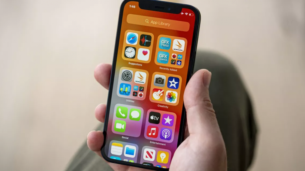 Poți să-ți iei adio de la acest model de iPhone: ce ar fi decis Apple